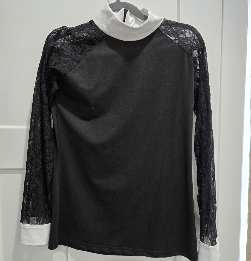 Black and White Lace Sleeve Top